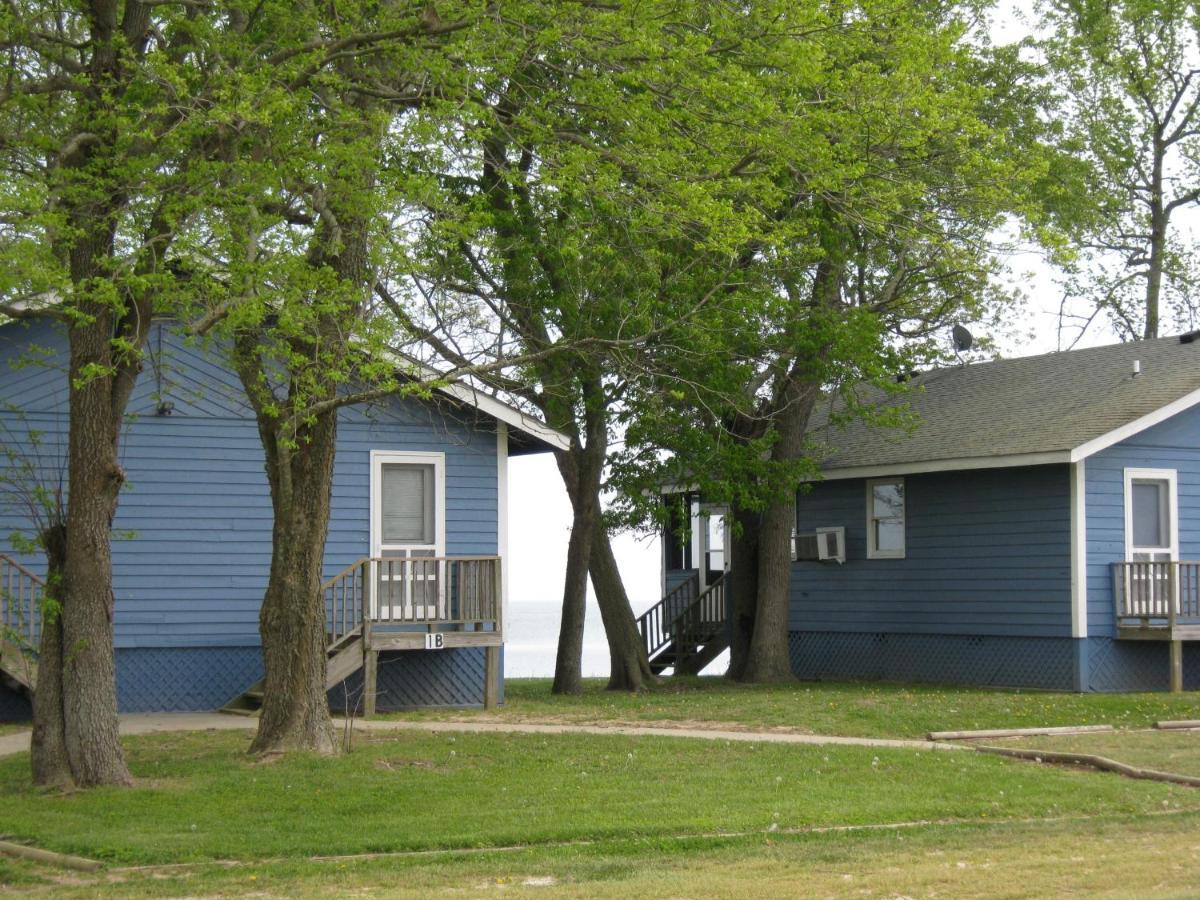 Virginia Landing Camping Resort Cabin 2 Quinby Exterior photo