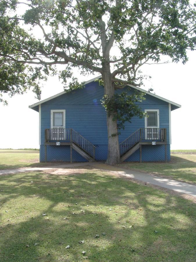 Virginia Landing Camping Resort Cabin 2 Quinby Exterior photo